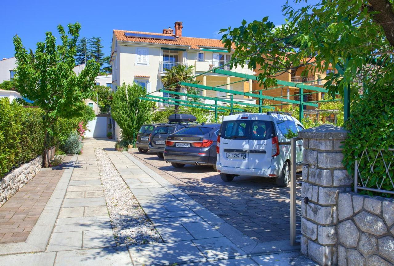 Apartments Adria Danka Krk Town Exterior photo