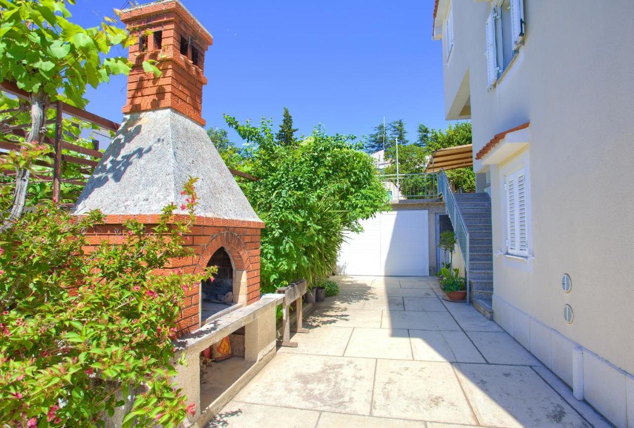 Apartments Adria Danka Krk Town Exterior photo