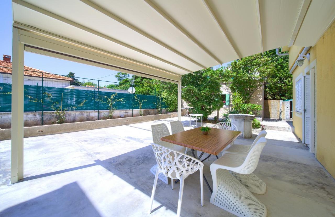 Apartments Adria Danka Krk Town Exterior photo